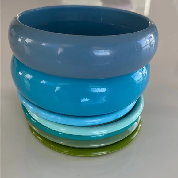 28x vintage plastic bracelets 80s 90s retro rainbow bangles - Picture 4 of 9